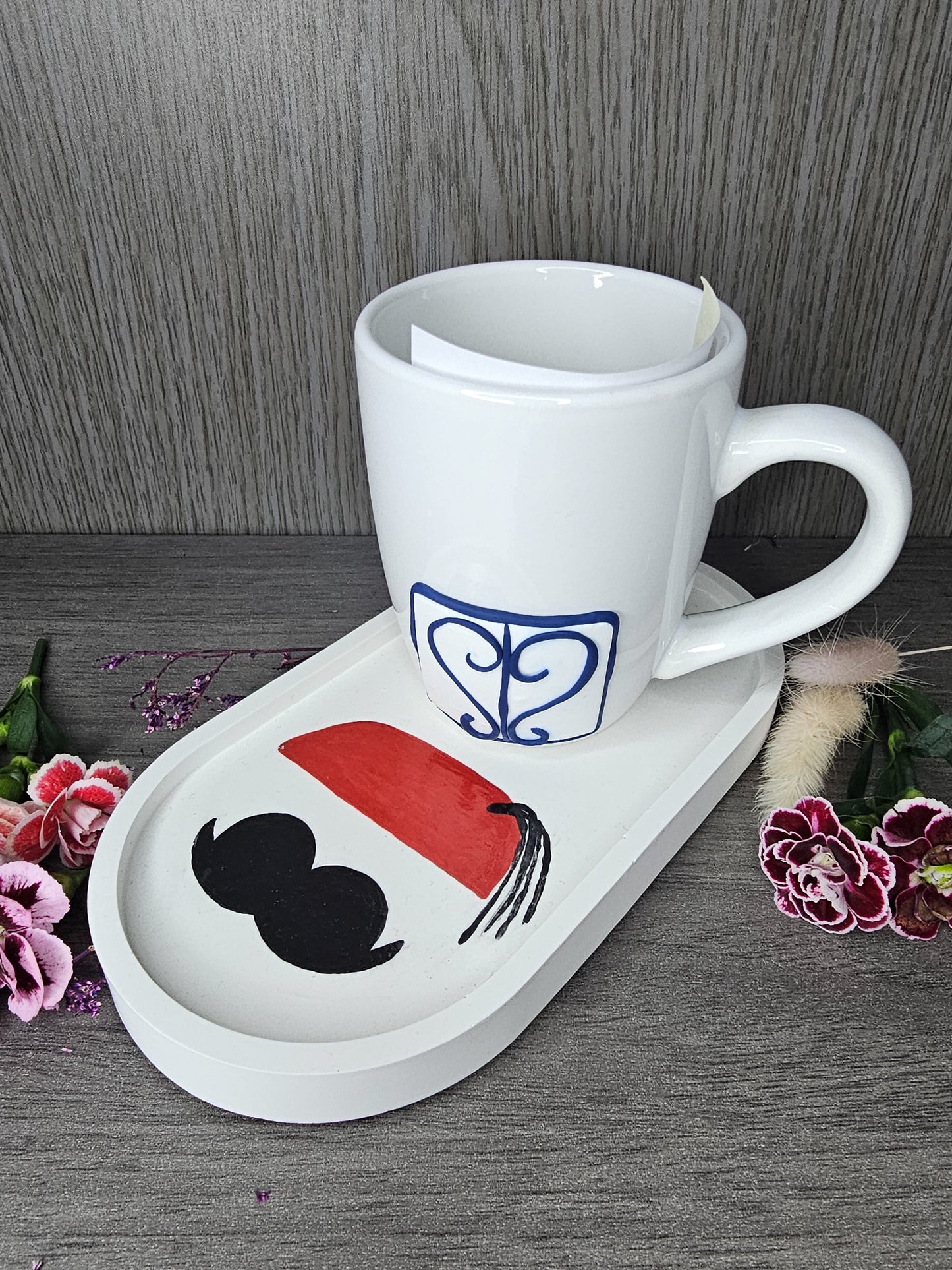 Tasse porte bleue tunisienne avec plateau