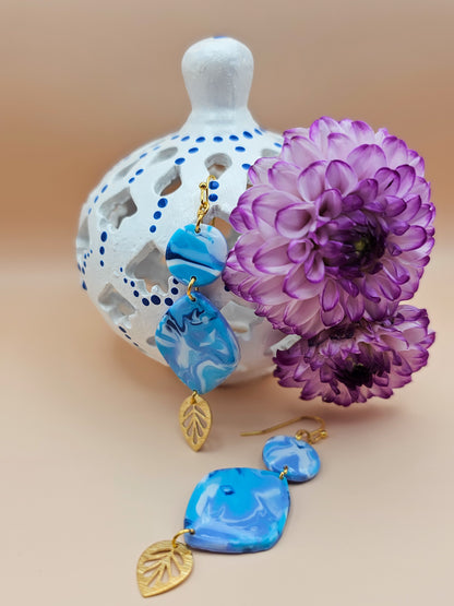Boucles d’oreilles bleues effet marbré