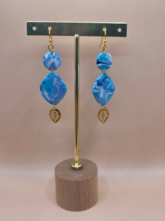 Boucles d’oreilles bleues effet marbré