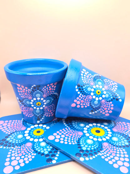 Lot de 2 petits pots décorés à la main avec sous-tasses