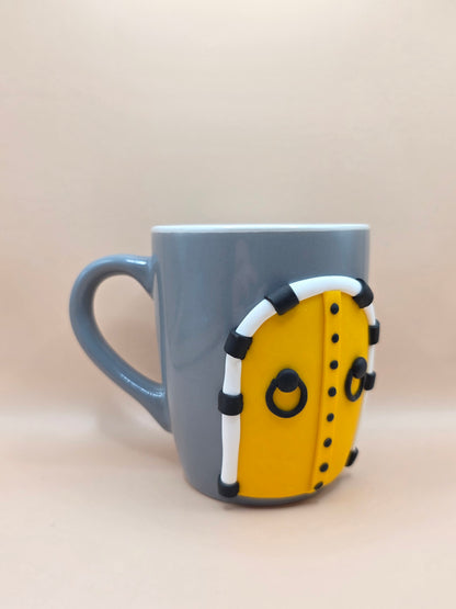 Tasse porte tunisienne jaune avec dessous de tasse assorti – création artisanale