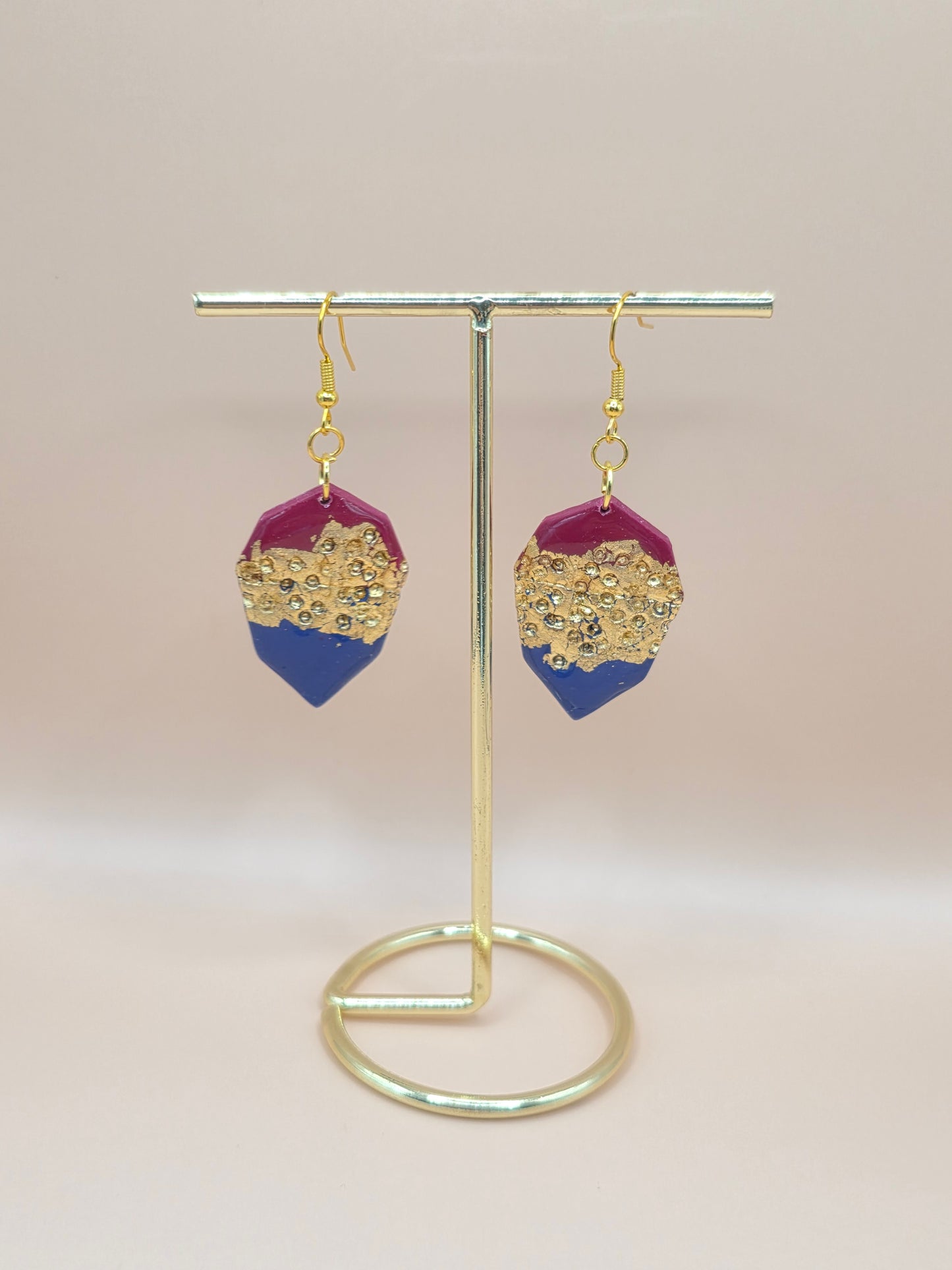Boucles bleu & bordeaux avec texture dorée