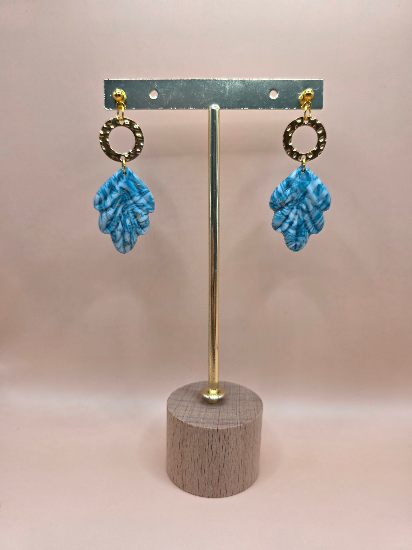 Boucles bleu marbré feuille