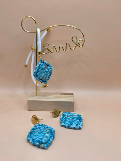 Set bijoux bleu marbré – boucles + bracelet corde