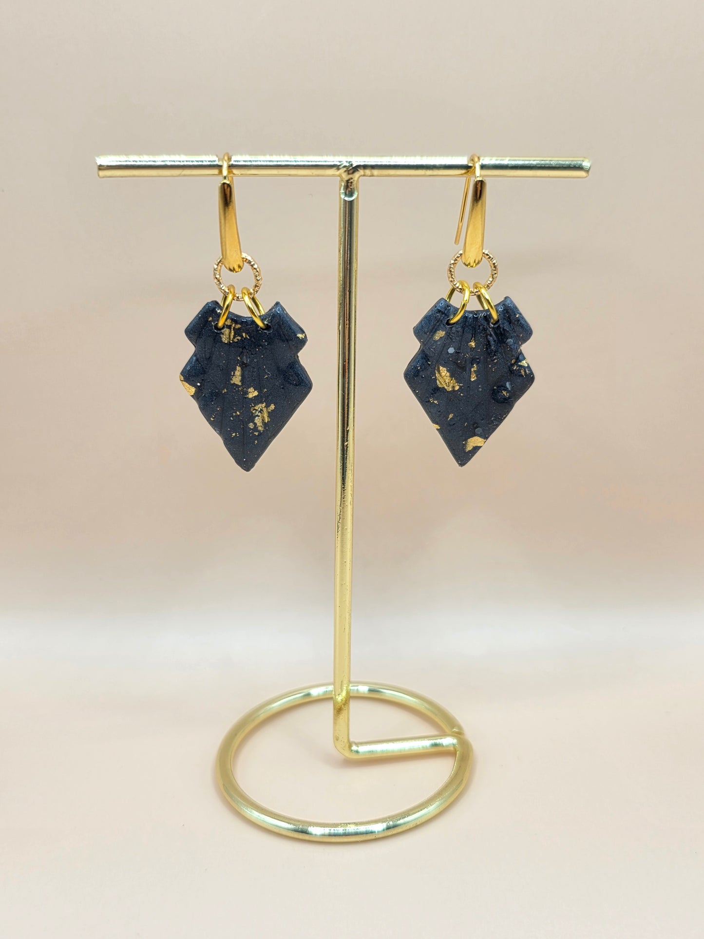 Boucles d’oreilles noir marbré doré