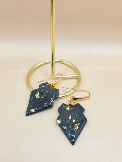 Boucles d’oreilles noir marbré doré