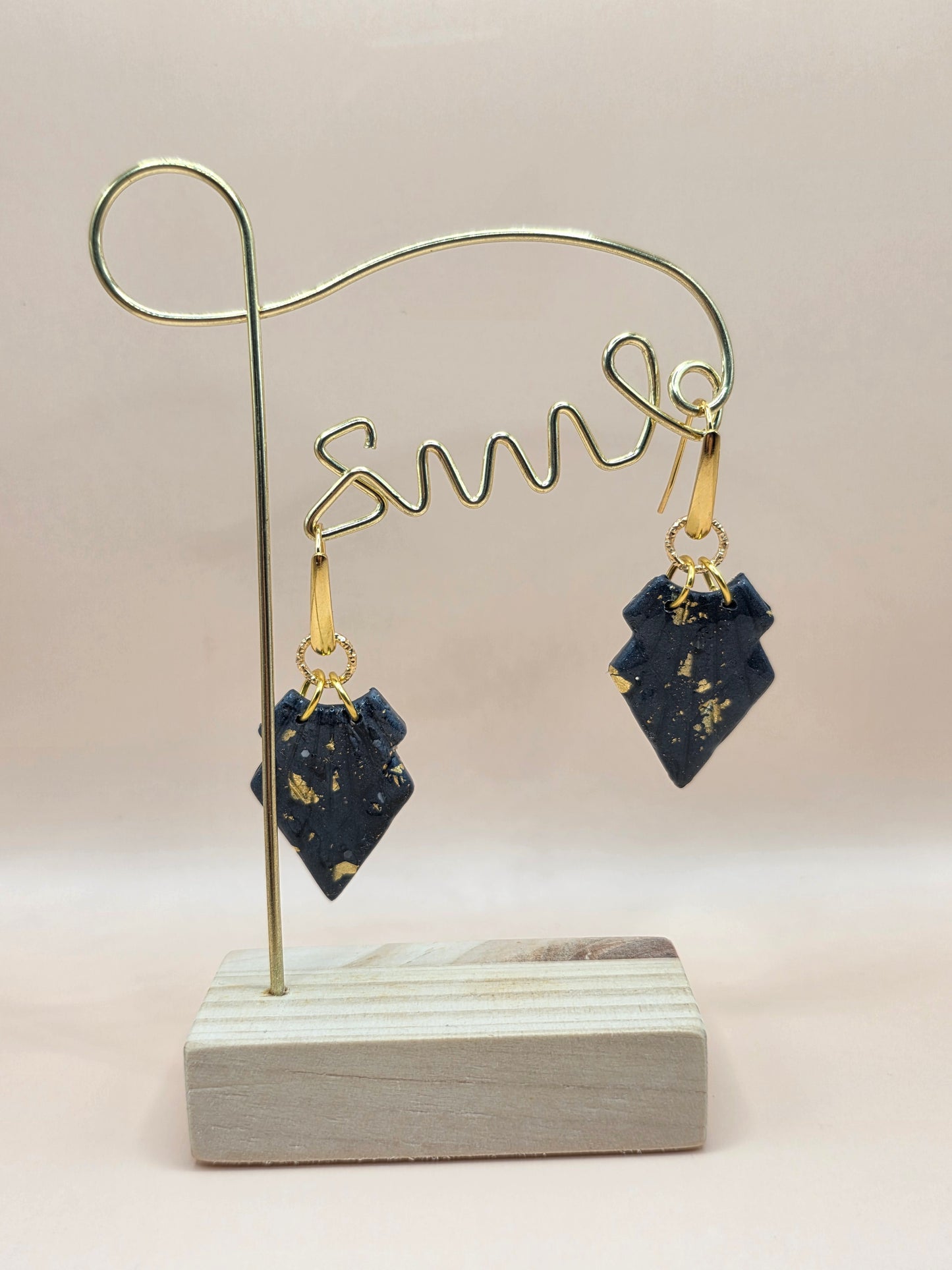 Boucles d’oreilles noir marbré doré
