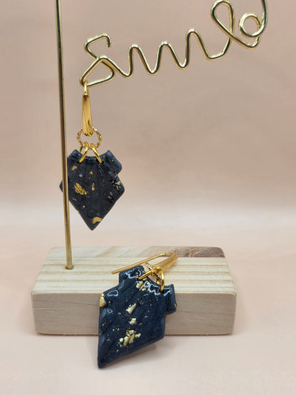 Boucles d’oreilles noir marbré doré