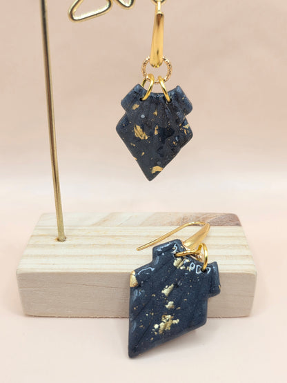 Boucles d’oreilles noir marbré doré