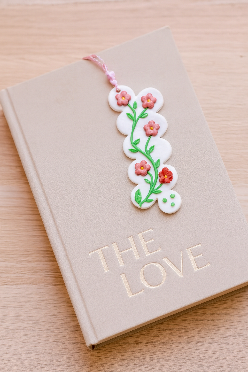 Marque-page motif fleurs en pâte polymère